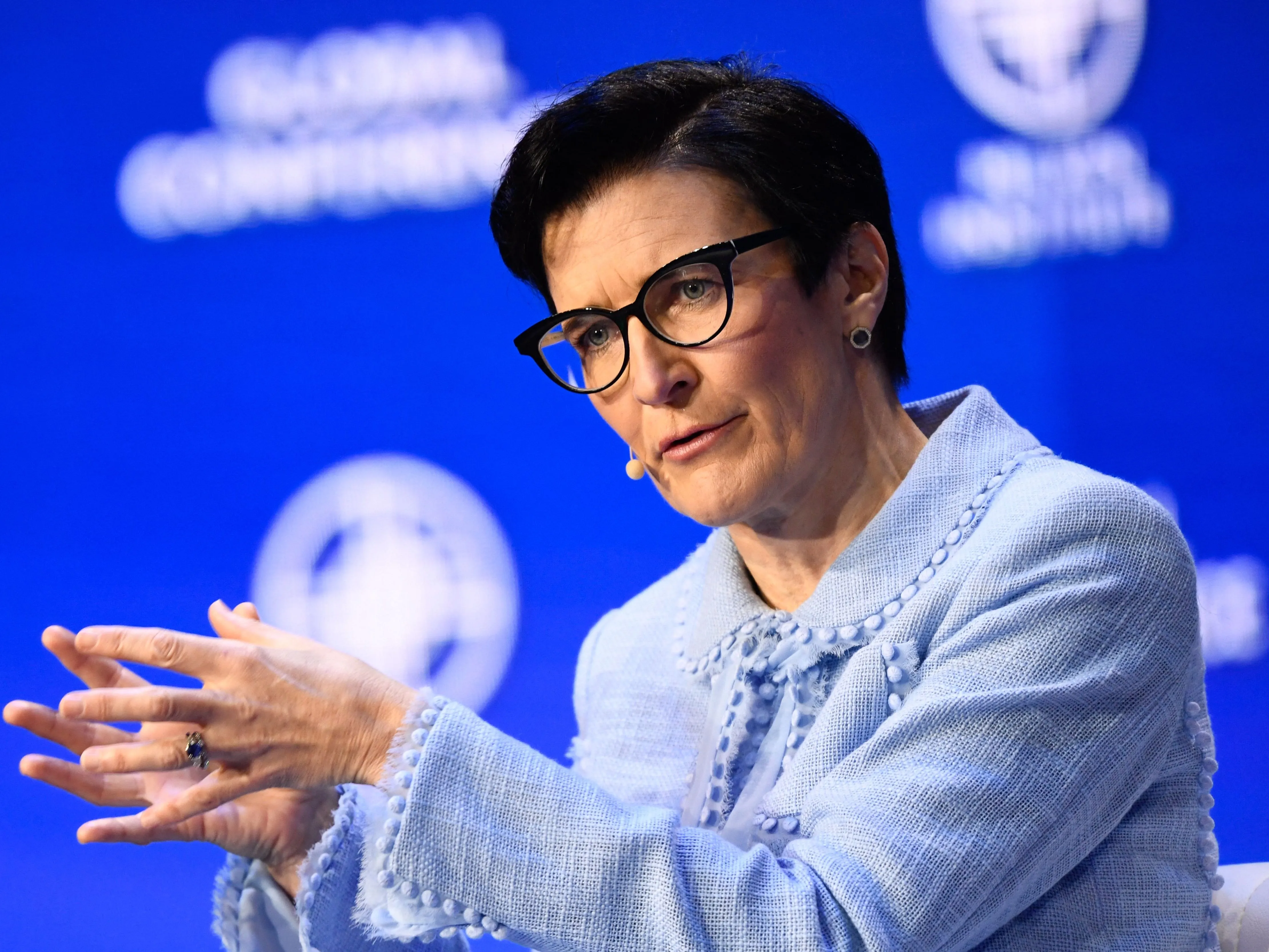 管家婆100精准谜语答案_华尔街金融：花旗在简•弗雷泽的领导下大步前进