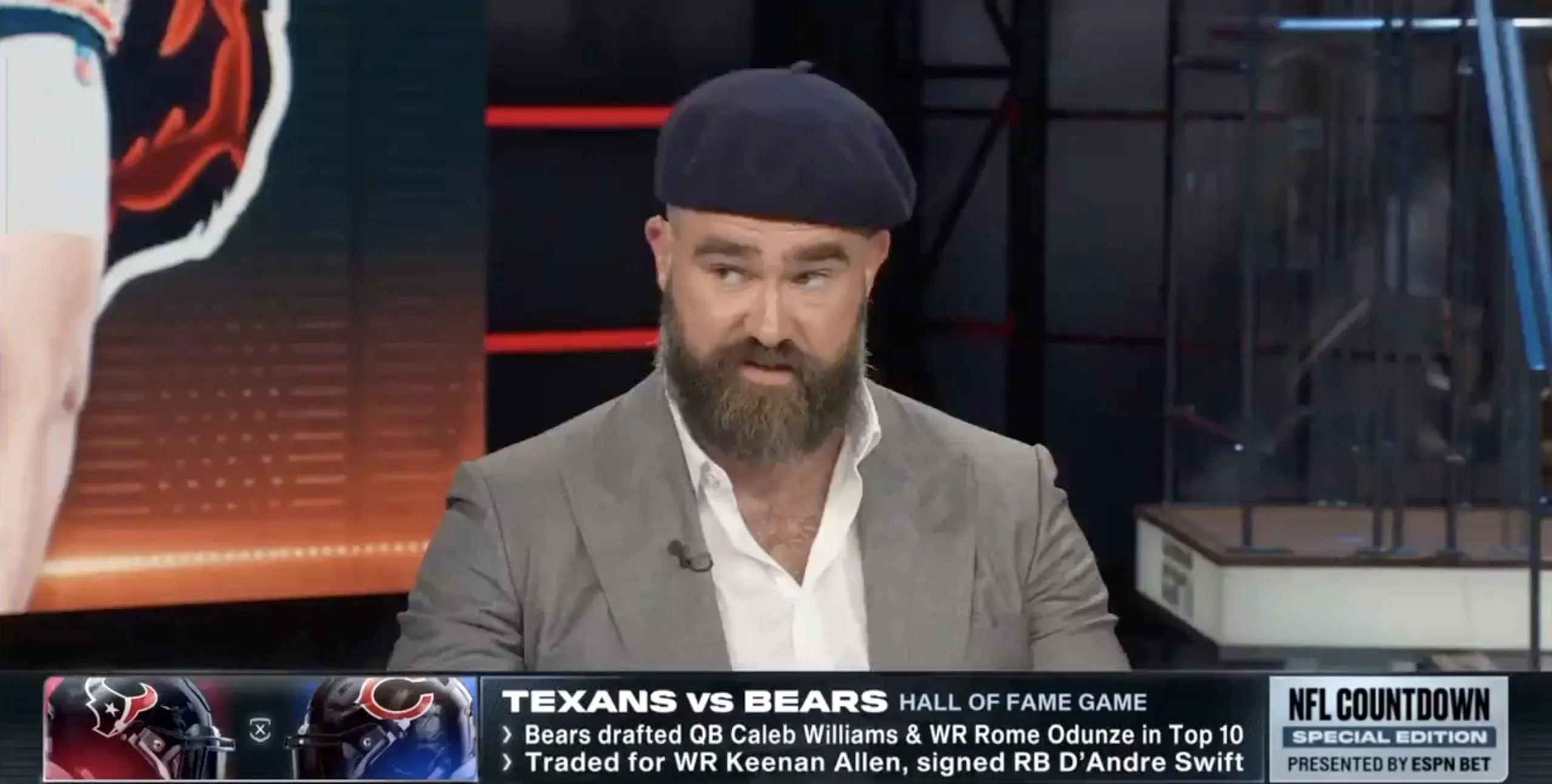 ESPN NFL Jason Kelce s Close Relationship With Eagles Sparks 